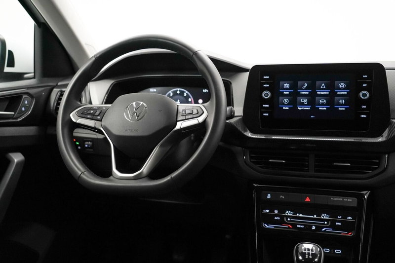 Volkswagen T-Cross usata a Varese (7)