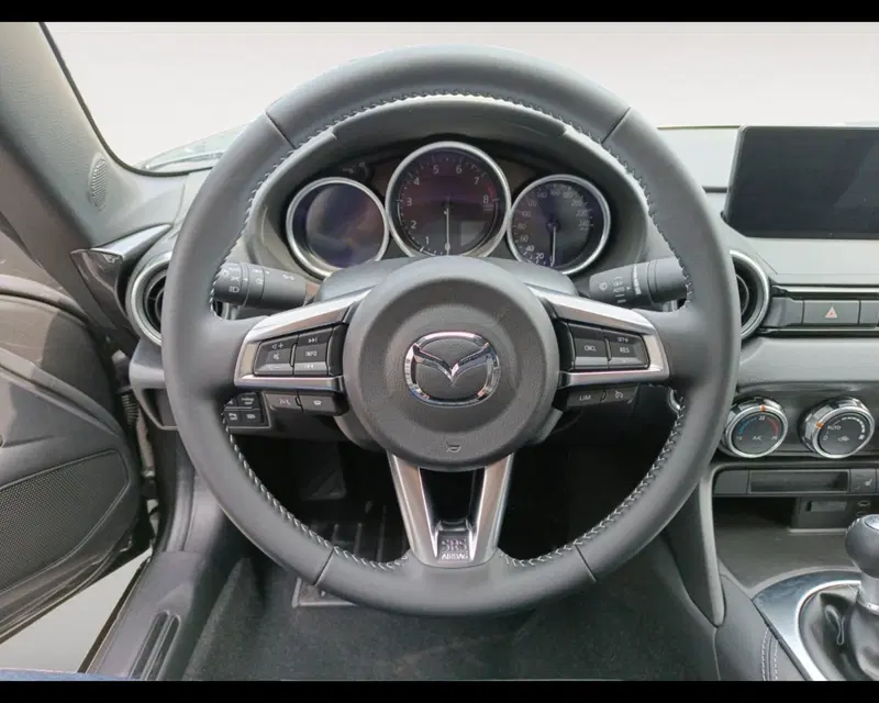 Mazda MX-5 nuova a Ravenna (12)