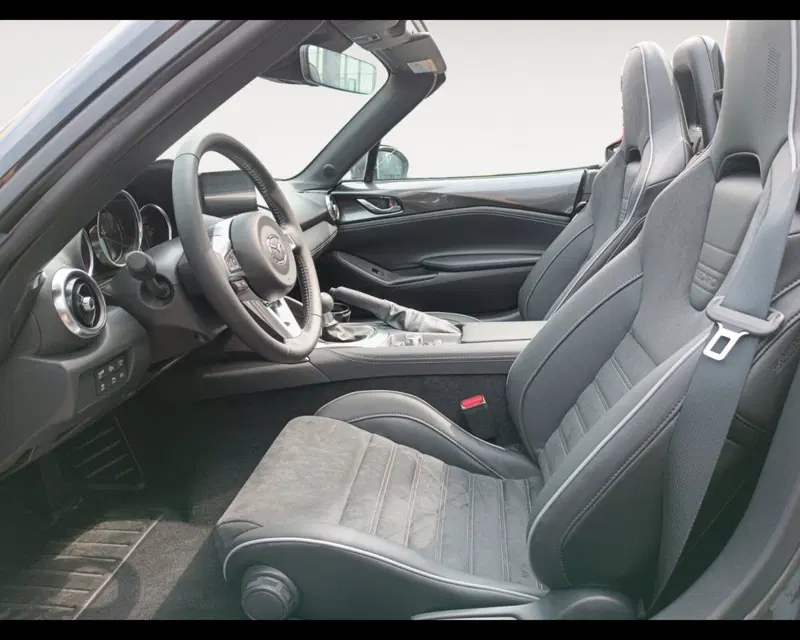 Mazda MX-5 nuova a Ravenna (9)