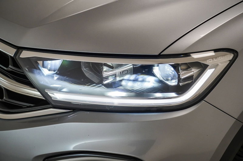 Volkswagen T-Roc usata a Varese (7)