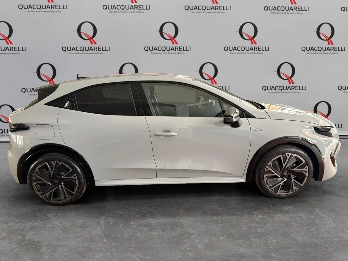Renault Clio nuova a Milano (4)