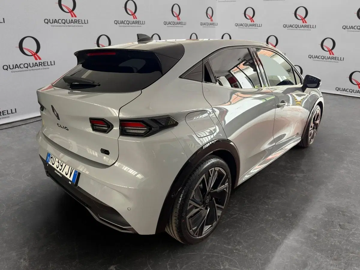 Renault Clio nuova a Milano (5)