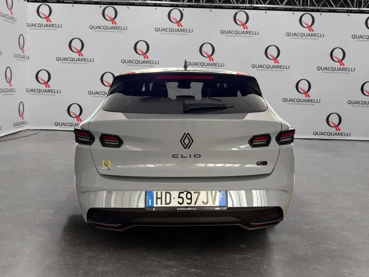 Renault Clio nuova a Milano (6)