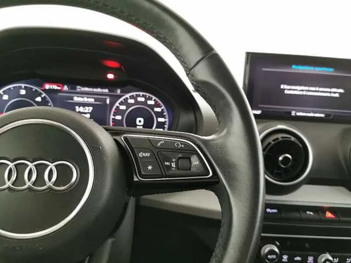 Audi Q2 usata a Chieti (11)