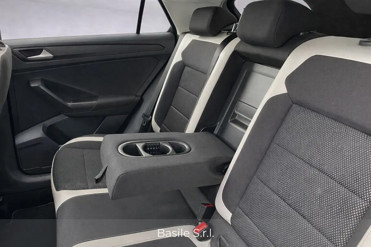 Volkswagen T-Roc usata a Taranto (9)