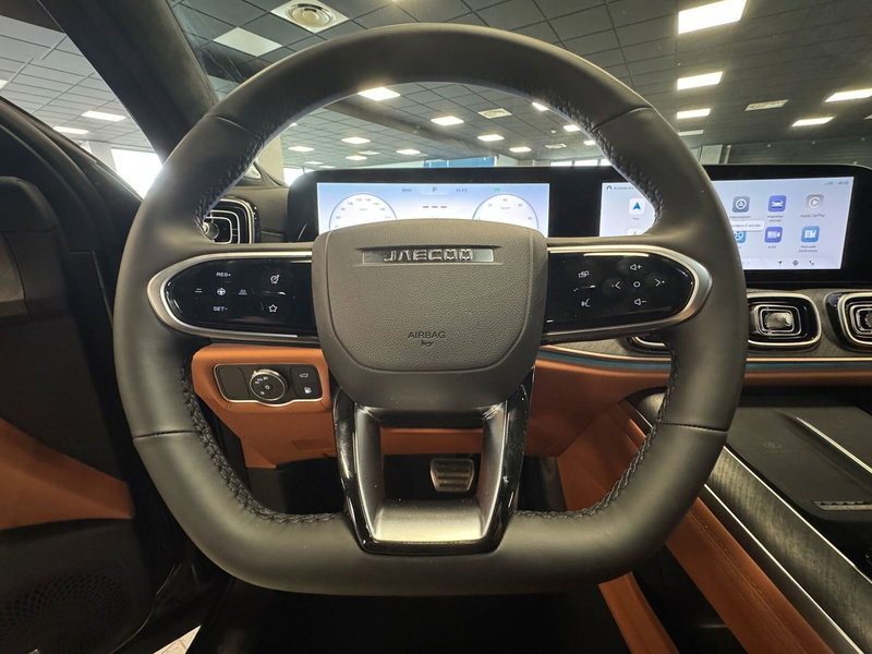 Jaecoo Jaecoo 8 SHS-P nuova a Monza e Brianza (16)