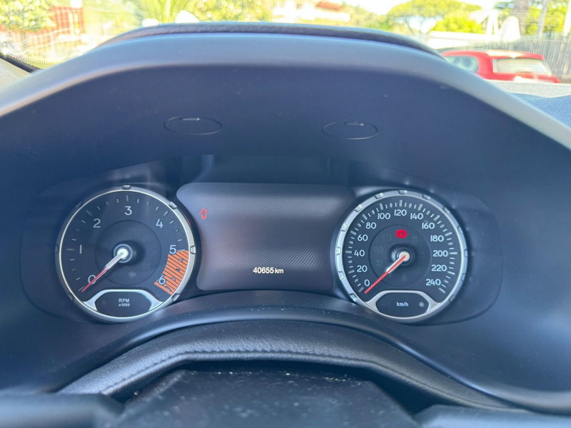 Jeep Renegade usata a Salerno (17)