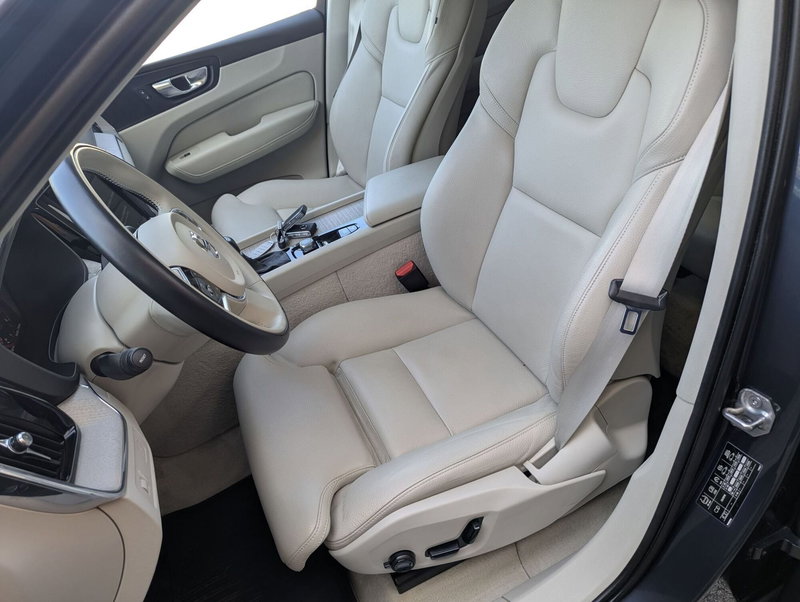 Volvo XC60 usata a Pescara (9)