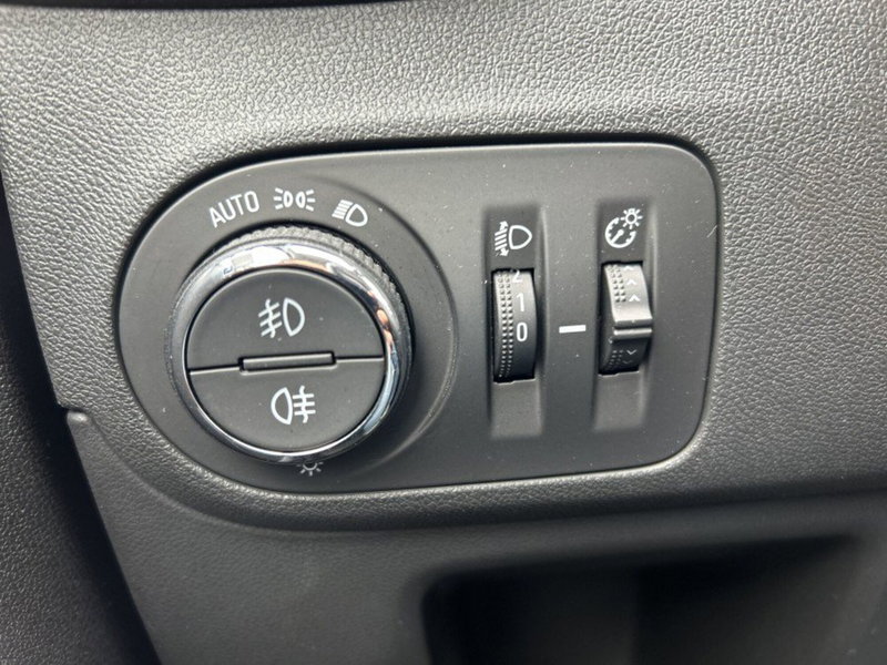 Opel Crossland X usata a Cuneo (12)
