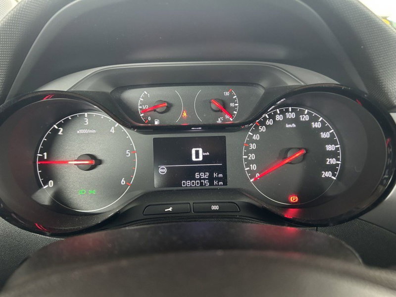 Opel Crossland X usata a Cuneo (17)