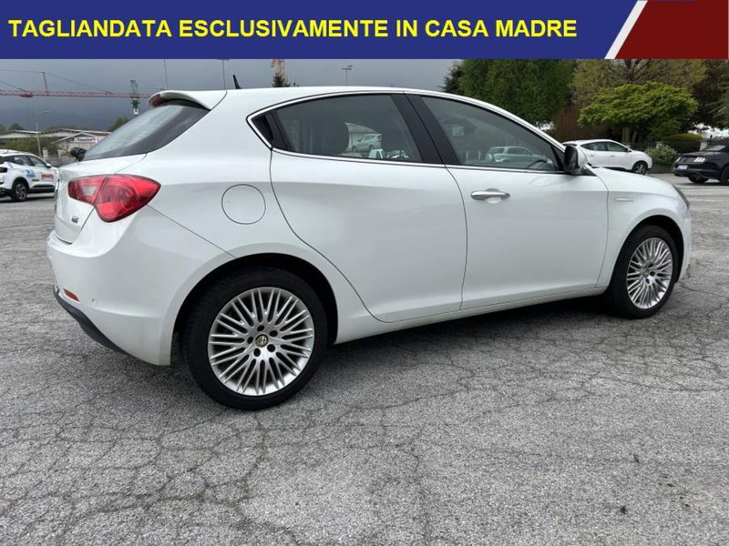 Alfa Romeo Giulietta usata a Cuneo (3)