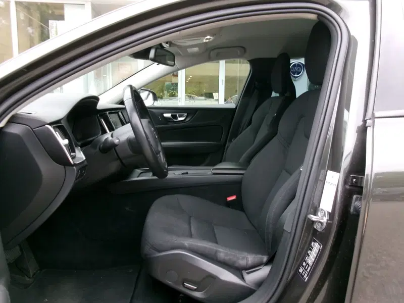 Volvo V60 usata a Venezia (10)