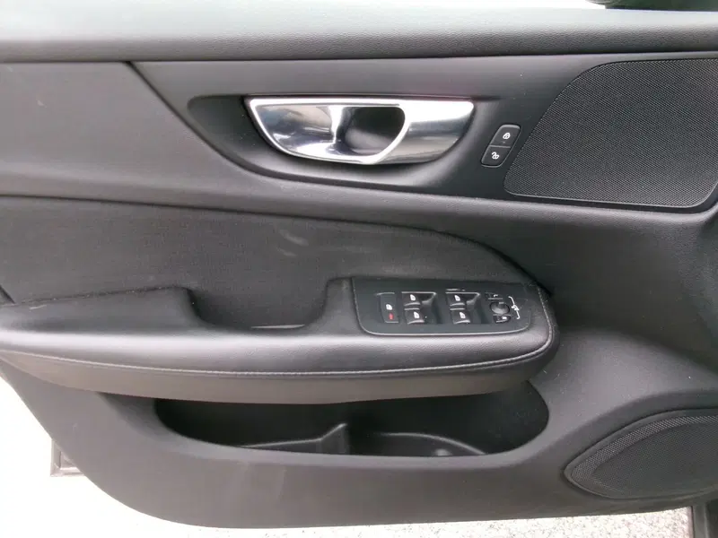 Volvo V60 usata a Venezia (18)