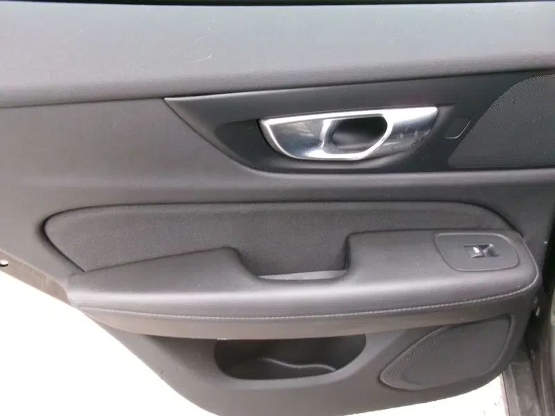 Volvo V60 usata a Venezia (19)