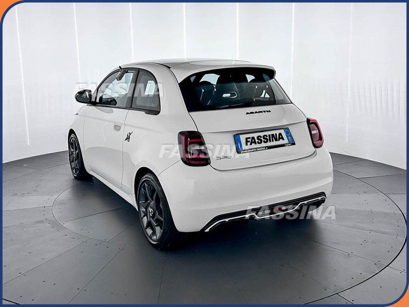Abarth 500e usata a Milano (4)