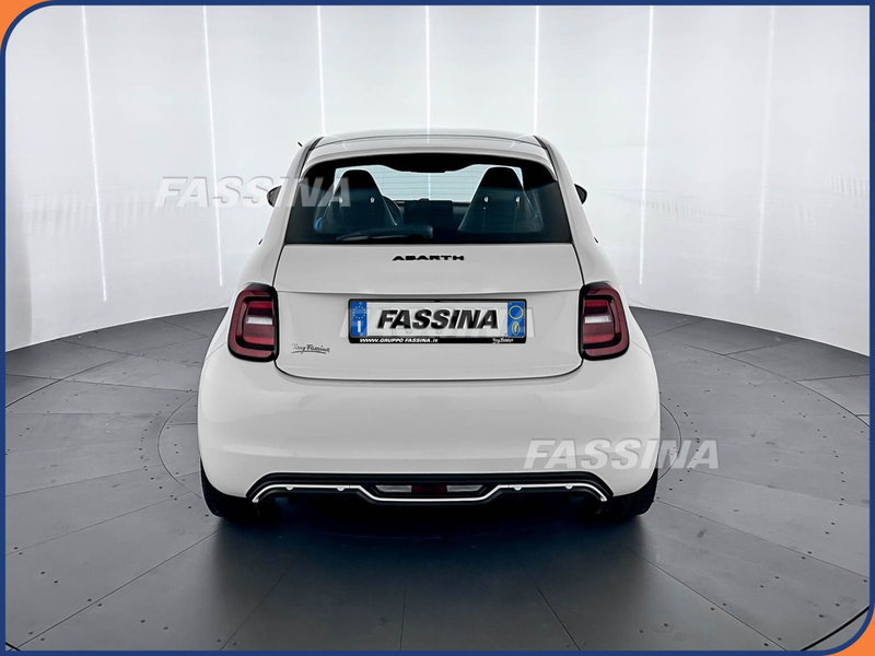 Abarth 500e usata a Milano (5)