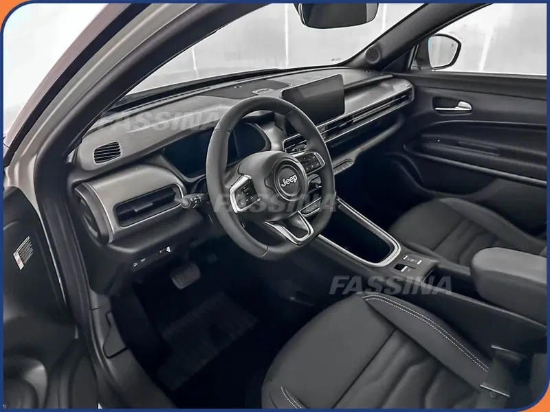 Jeep Avenger nuova a Milano (9)