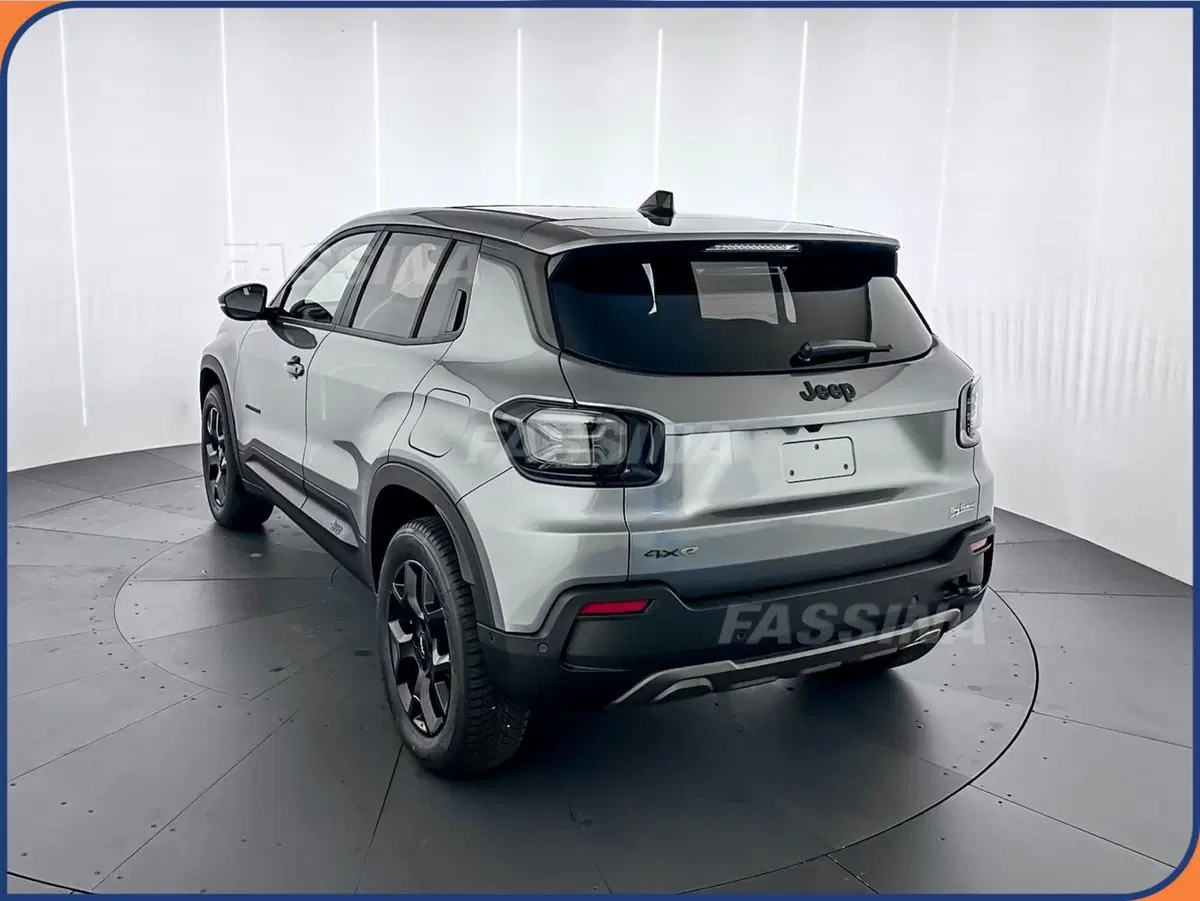 Jeep Avenger nuova a Milano (4)