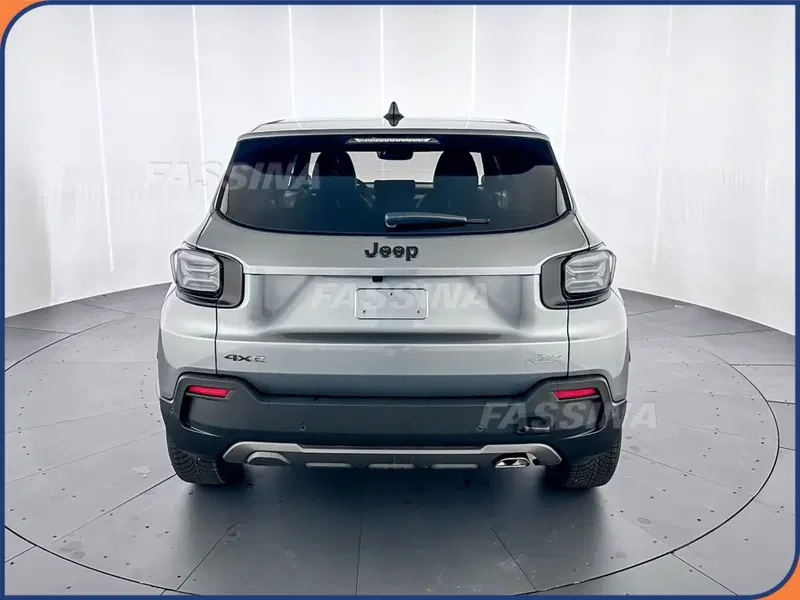 Jeep Avenger nuova a Milano (5)