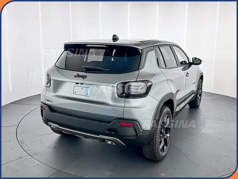 Jeep Avenger nuova a Milano (6)