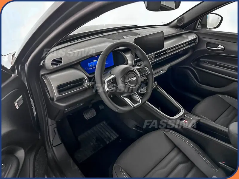 Jeep Avenger nuova a Milano (9)