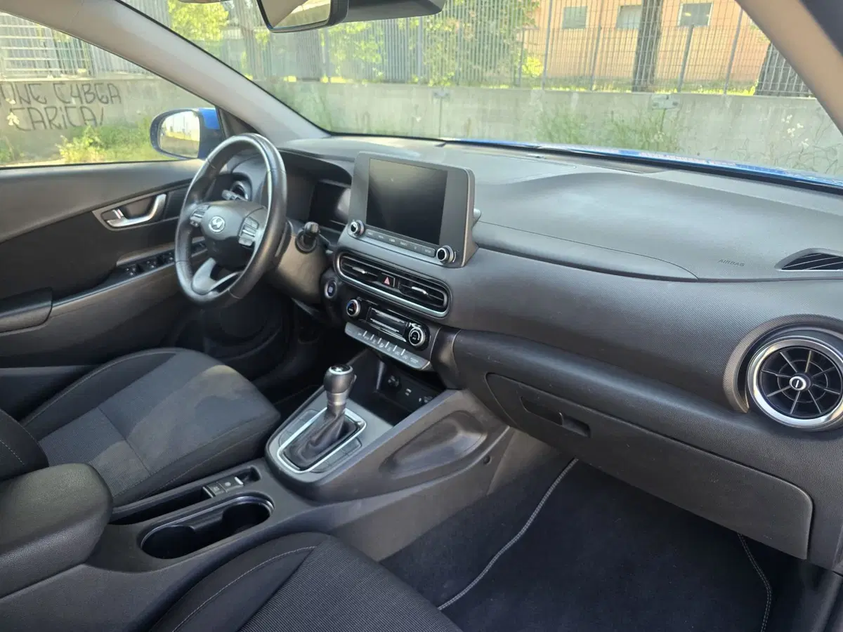 Hyundai Kona usata a Massa-Carrara (20)