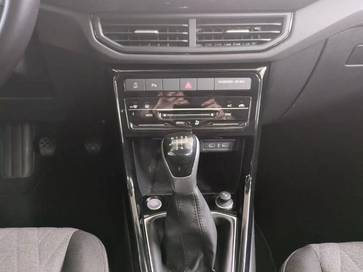 Volkswagen T-Cross usata a Agrigento (10)