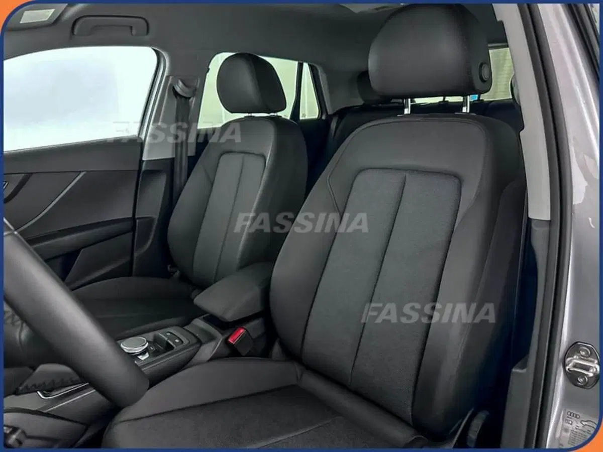 Audi Q2 usata a Milano (8)