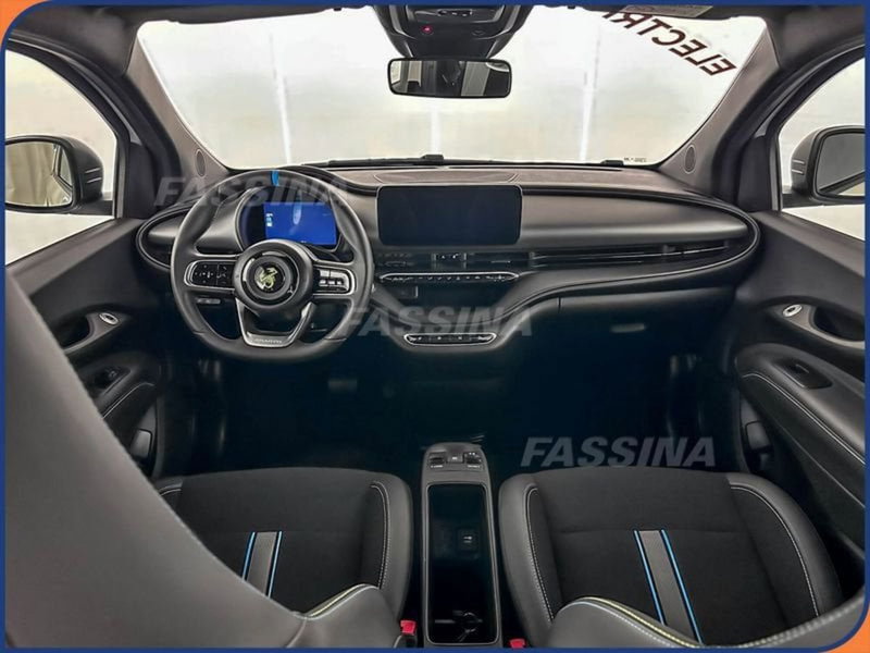 Abarth 500e usata a Milano (12)