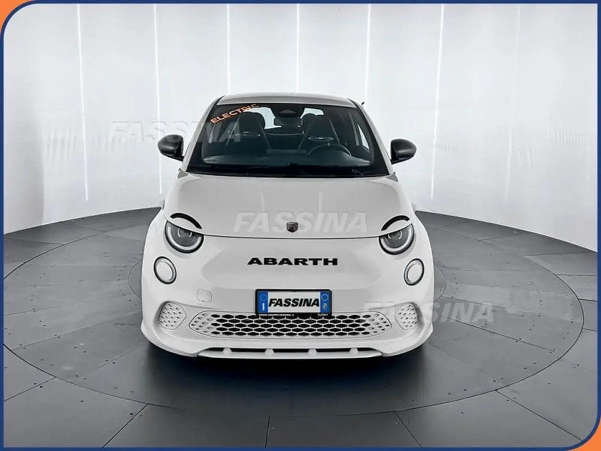 Abarth 500e usata a Milano (2)