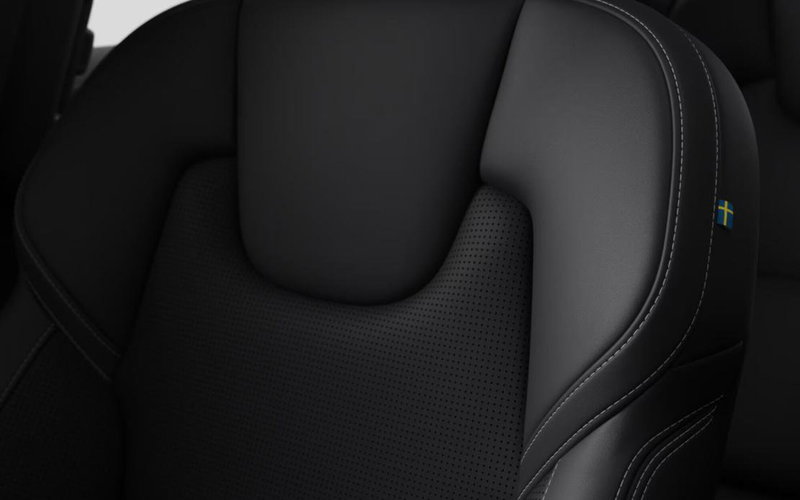 Volvo XC60 nuova a Milano (14)