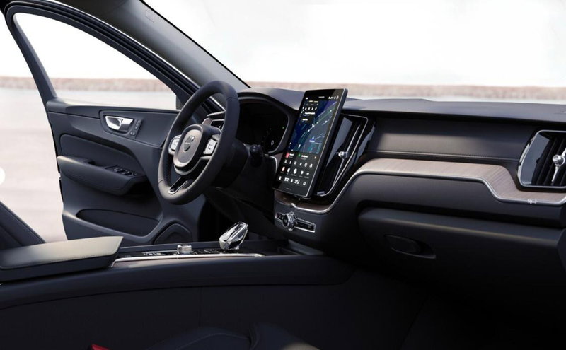 Volvo XC60 nuova a Milano (20)