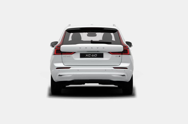 Volvo XC60 nuova a Milano (4)