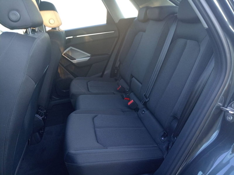 Audi Q3 Sportback usata a Bari (16)