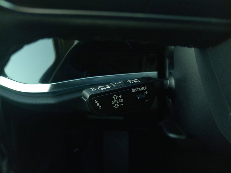 Audi Q3 Sportback usata a Bari (17)