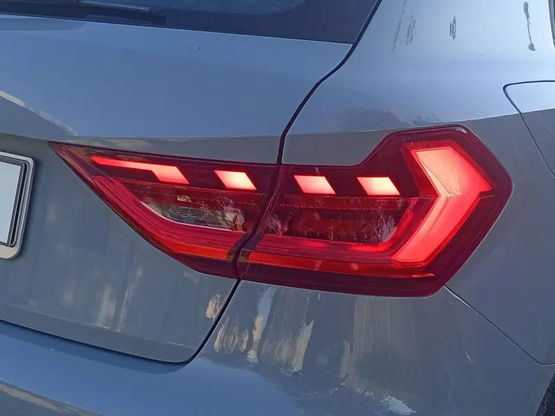 Audi A1 Sportback usata a Bari (10)