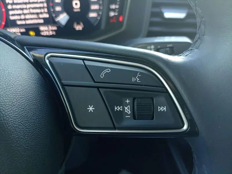 Audi A1 Sportback usata a Bari (7)