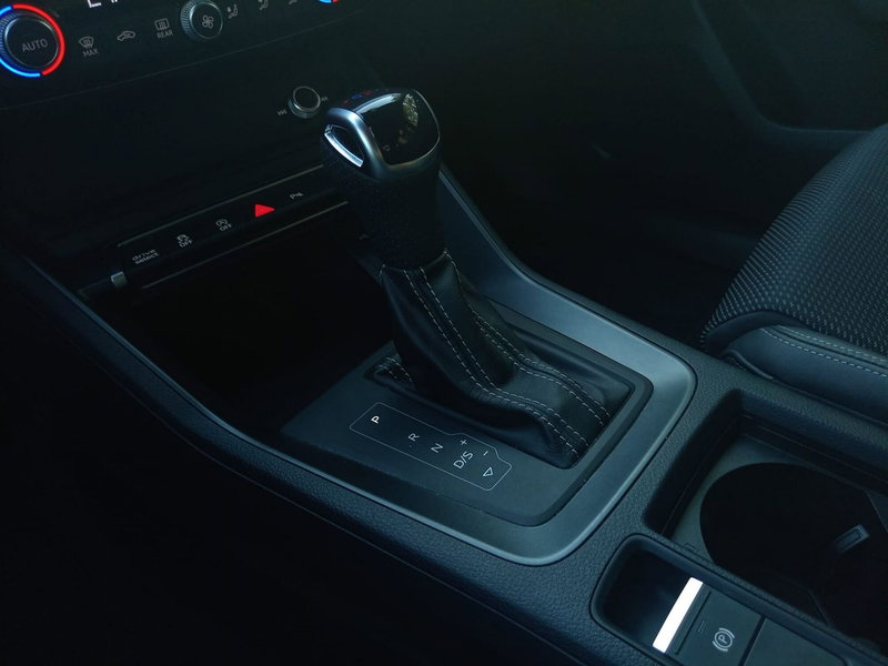 Audi Q3 Sportback usata a Bari (12)