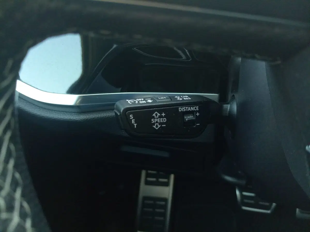 Audi Q3 Sportback usata a Bari (19)