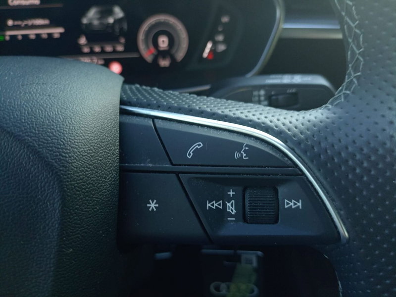 Audi Q3 Sportback usata a Bari (7)