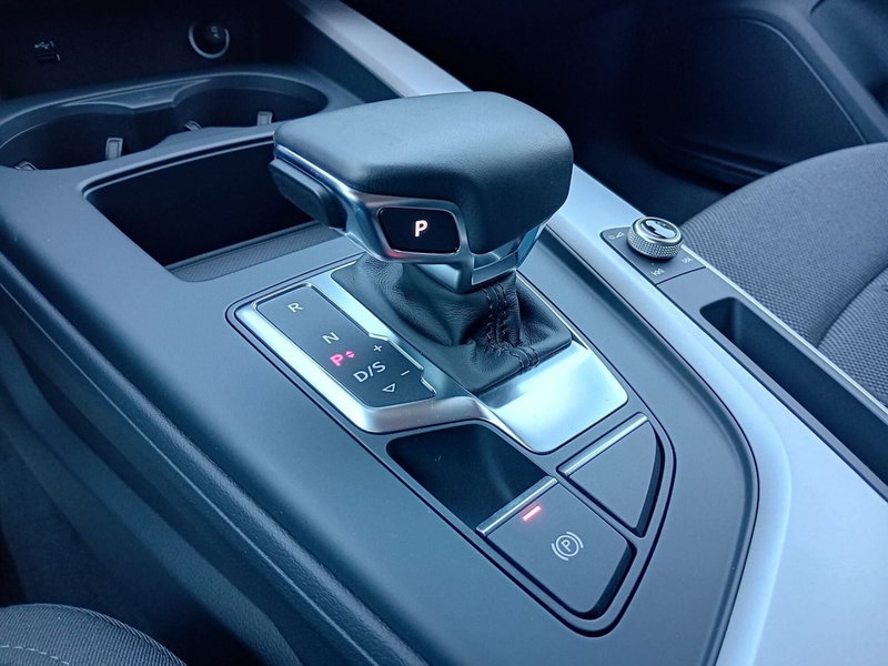 Audi A4 nuova a Bari (12)