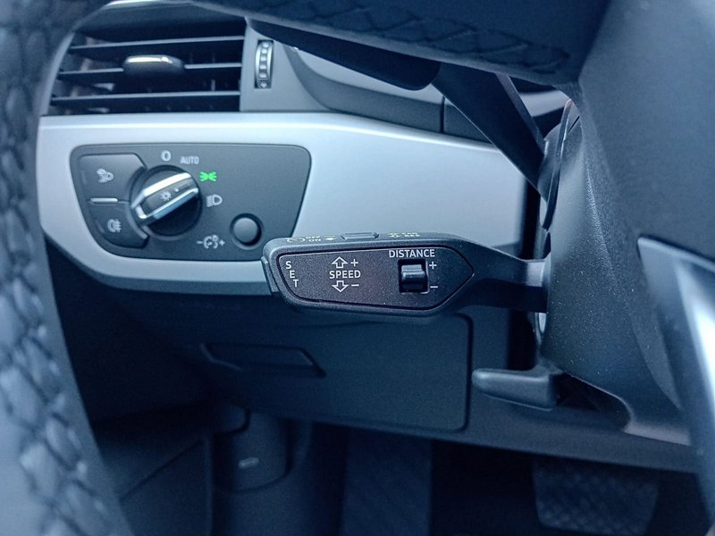 Audi A4 nuova a Bari (15)