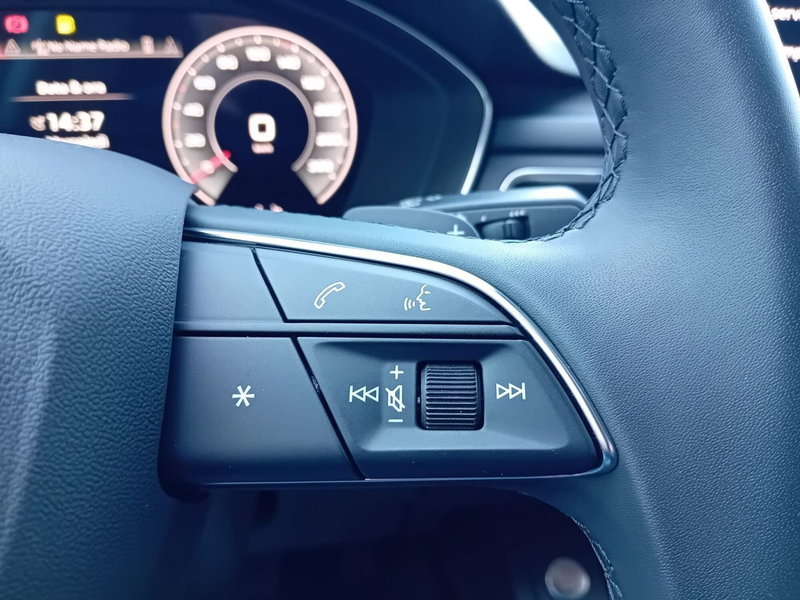 Audi A4 nuova a Bari (7)