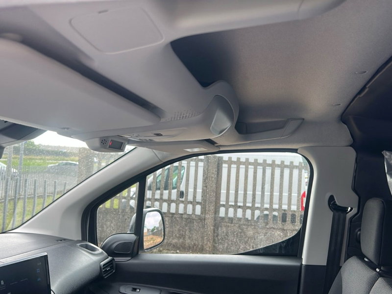 Toyota Proace City Furgone nuova a Bergamo (19)