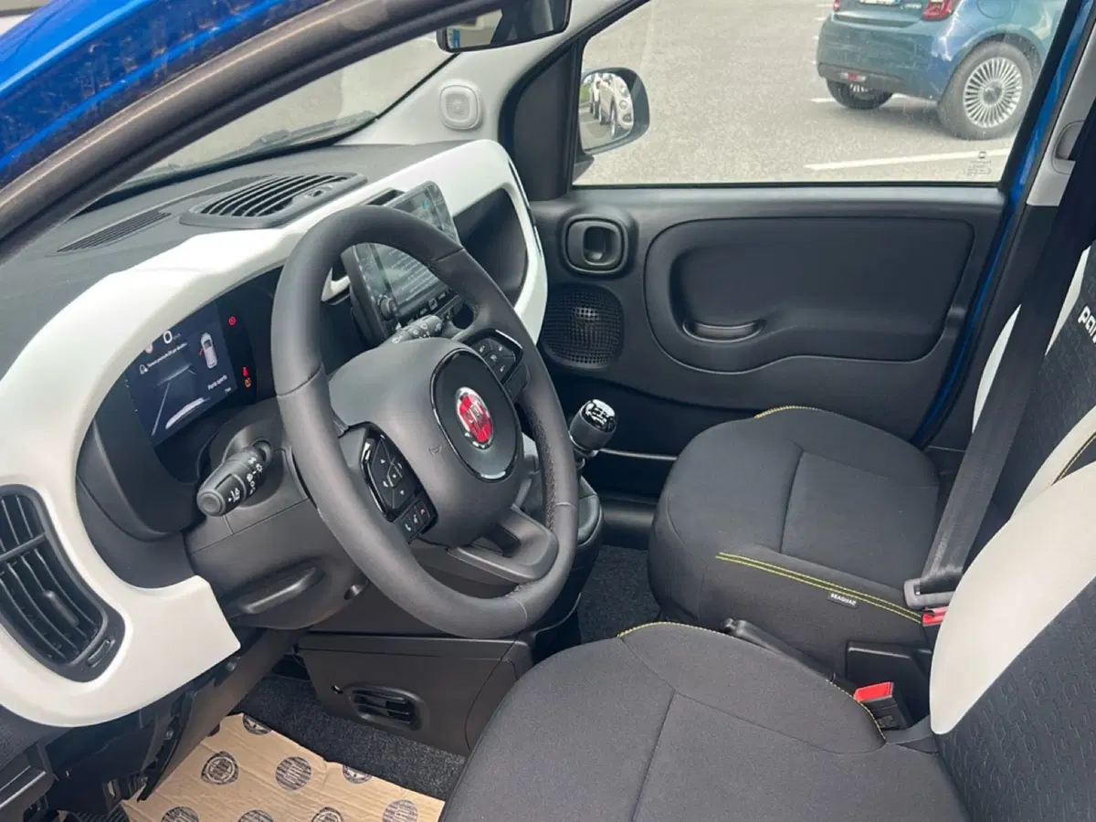 Fiat Panda Cross nuova a Bergamo (16)