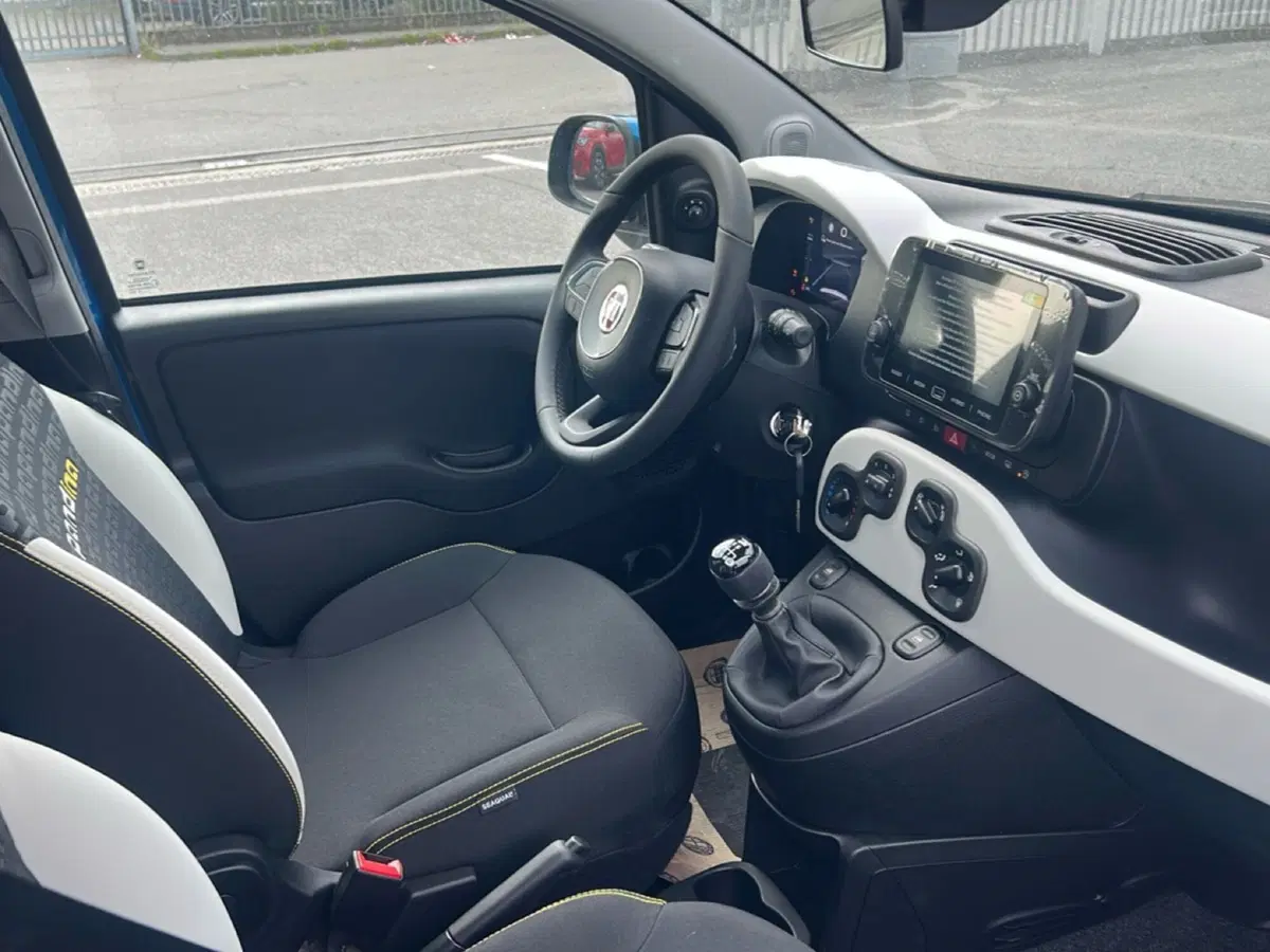 Fiat Panda Cross nuova a Bergamo (18)