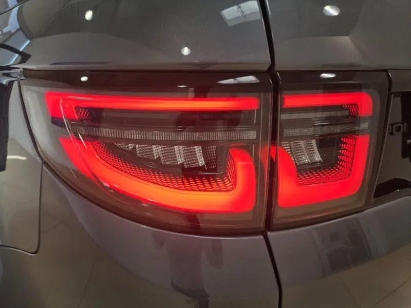 Land Rover Discovery Sport usata a Venezia (13)
