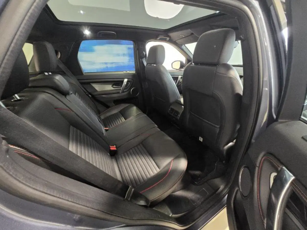 Land Rover Discovery Sport usata a Venezia (5)