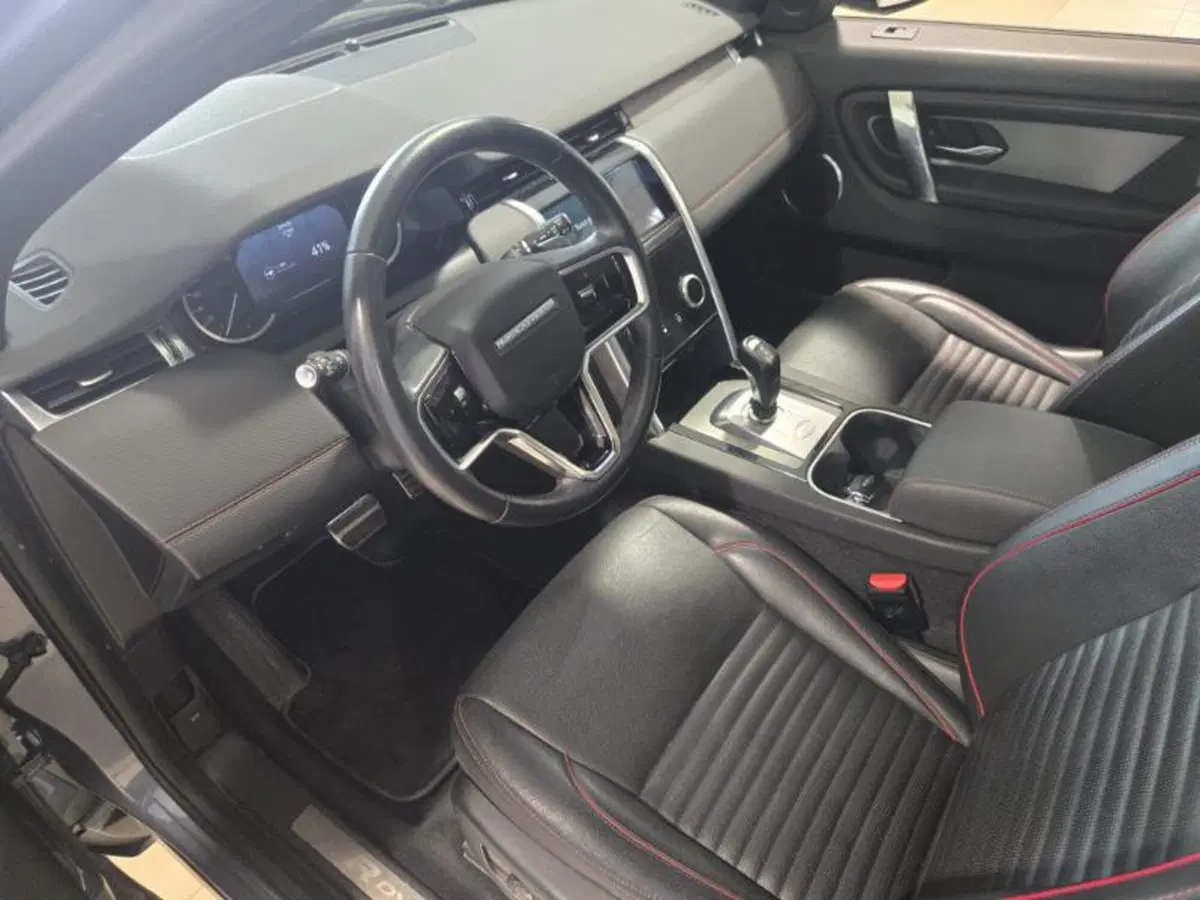 Land Rover Discovery Sport usata a Venezia (9)