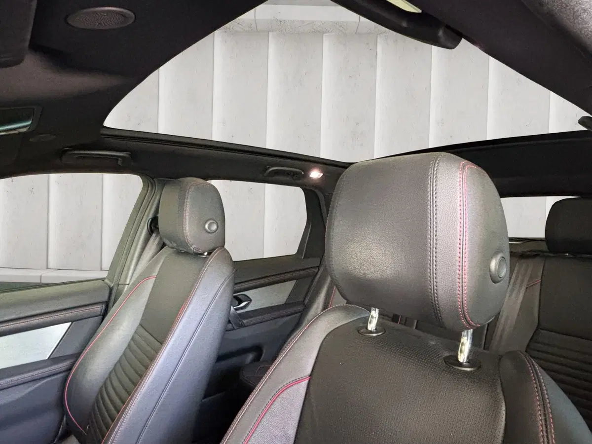 Land Rover Discovery Sport usata a Milano (16)